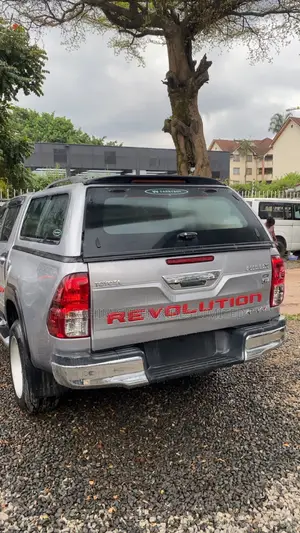 Toyota Hilux Revo Double Cab Deisel 2.4 RWD 2018 Silver