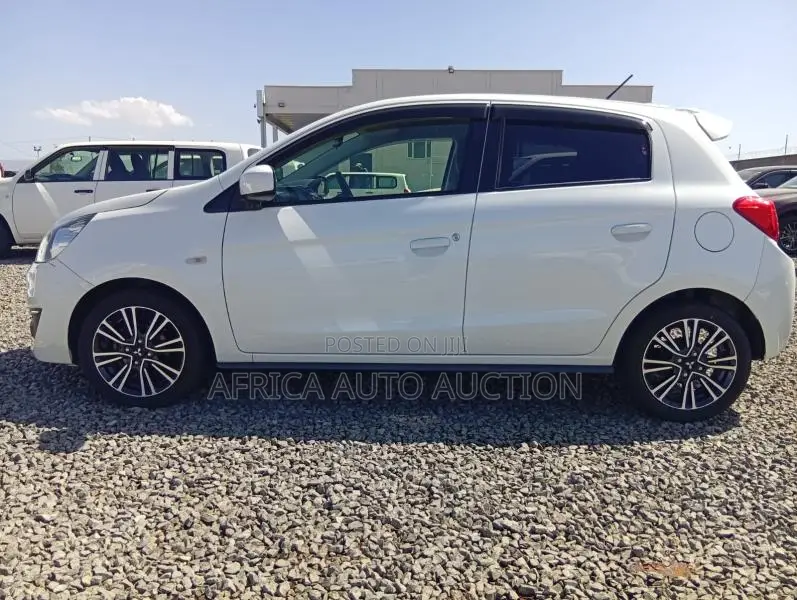 Mitsubishi Mirage 2018 White
