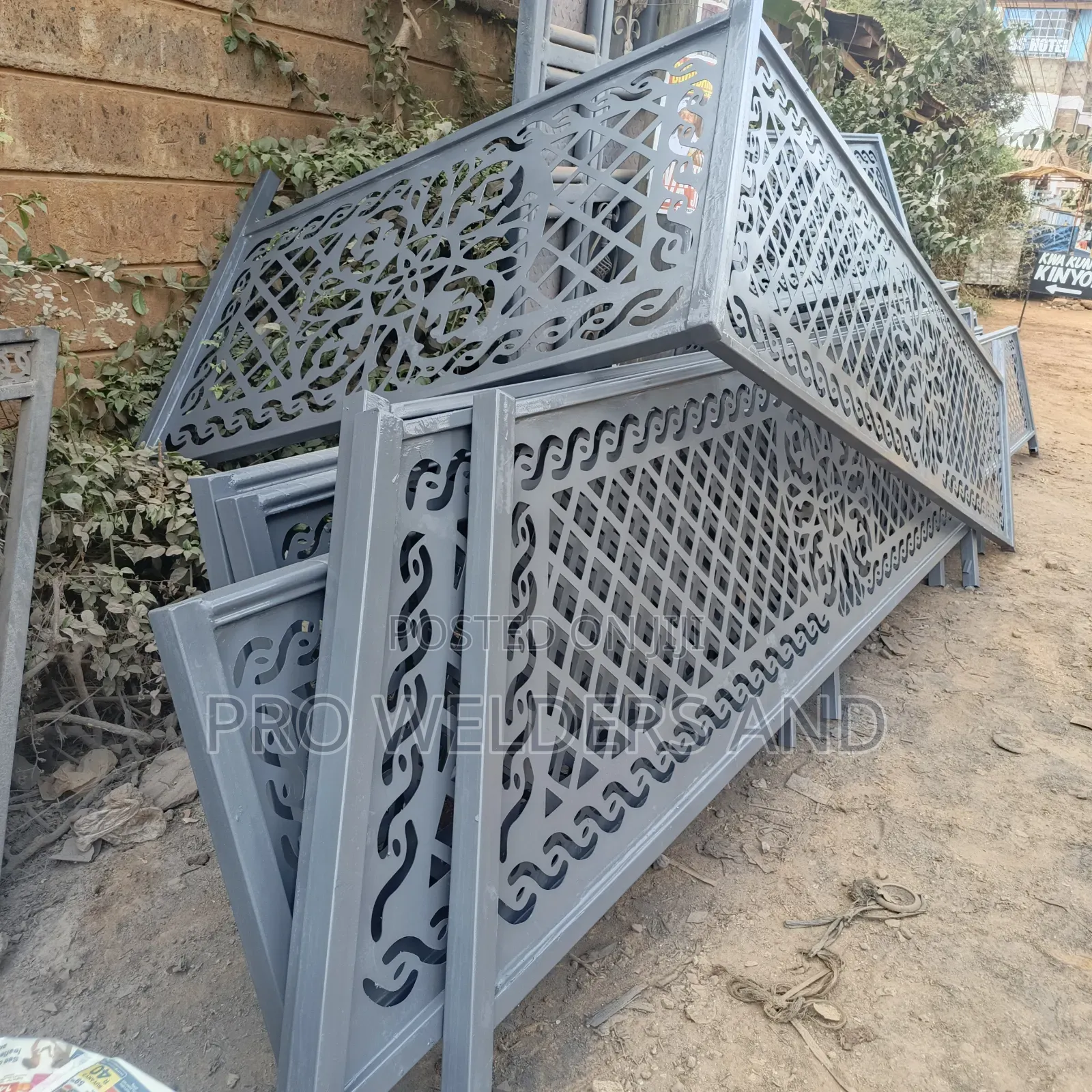 Steel Staircase Handrails – Custom Fabrication