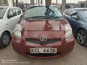 Toyota Vitz 2010 Maroon