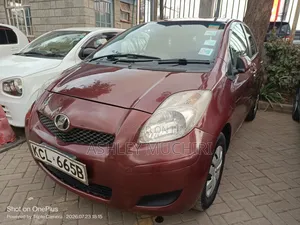 Toyota Vitz 2010 Maroon