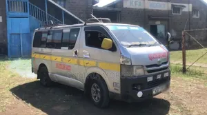Toyota Grand HiAce 2002 Pearl