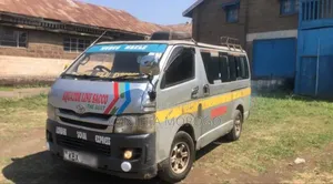 Toyota Grand HiAce 2002 Pearl