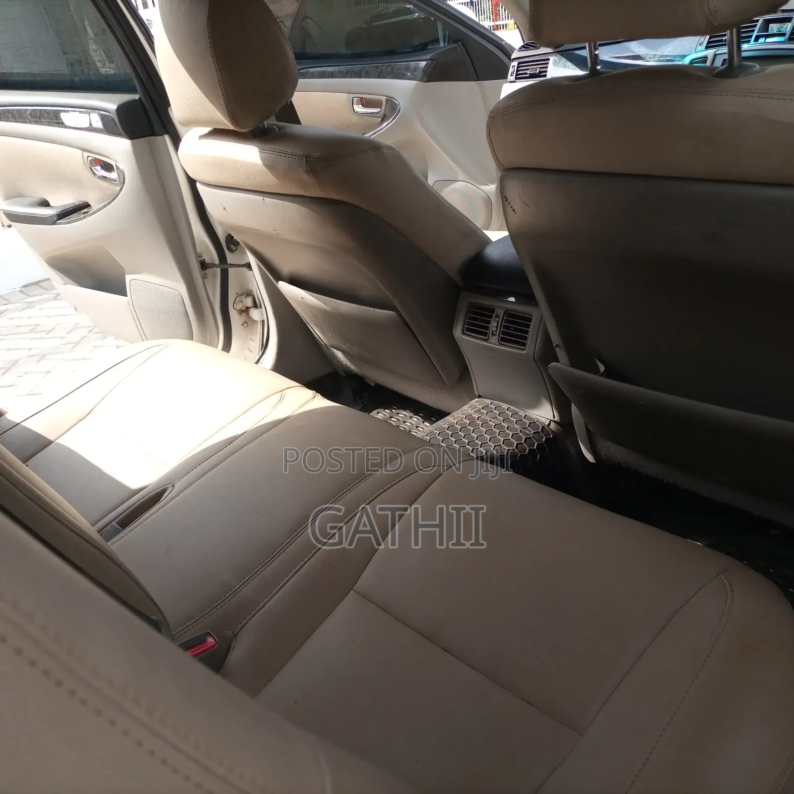 Toyota Crown 2007 White