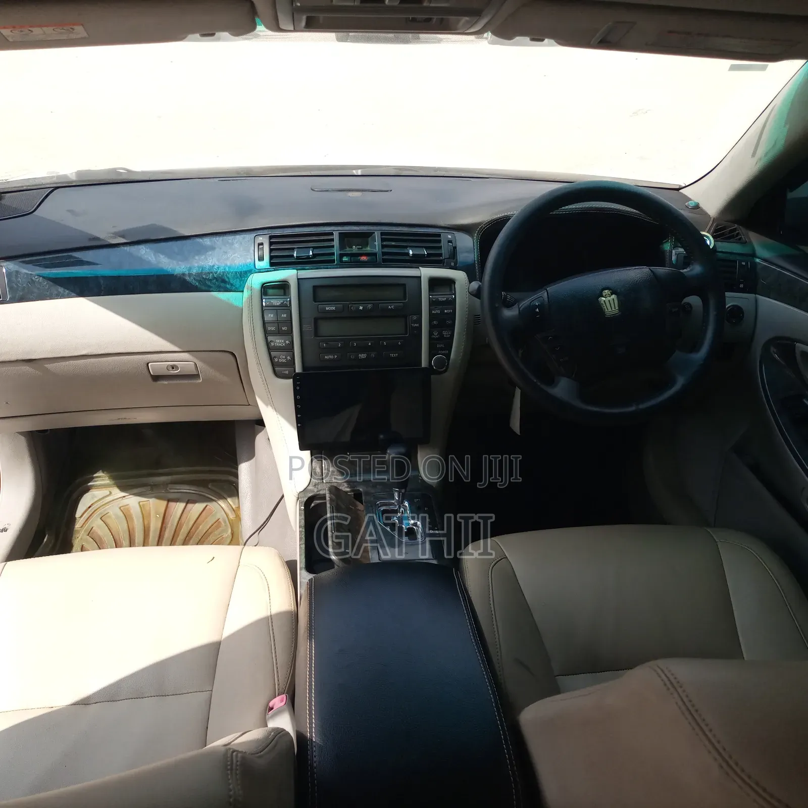 Toyota Crown 2007 White