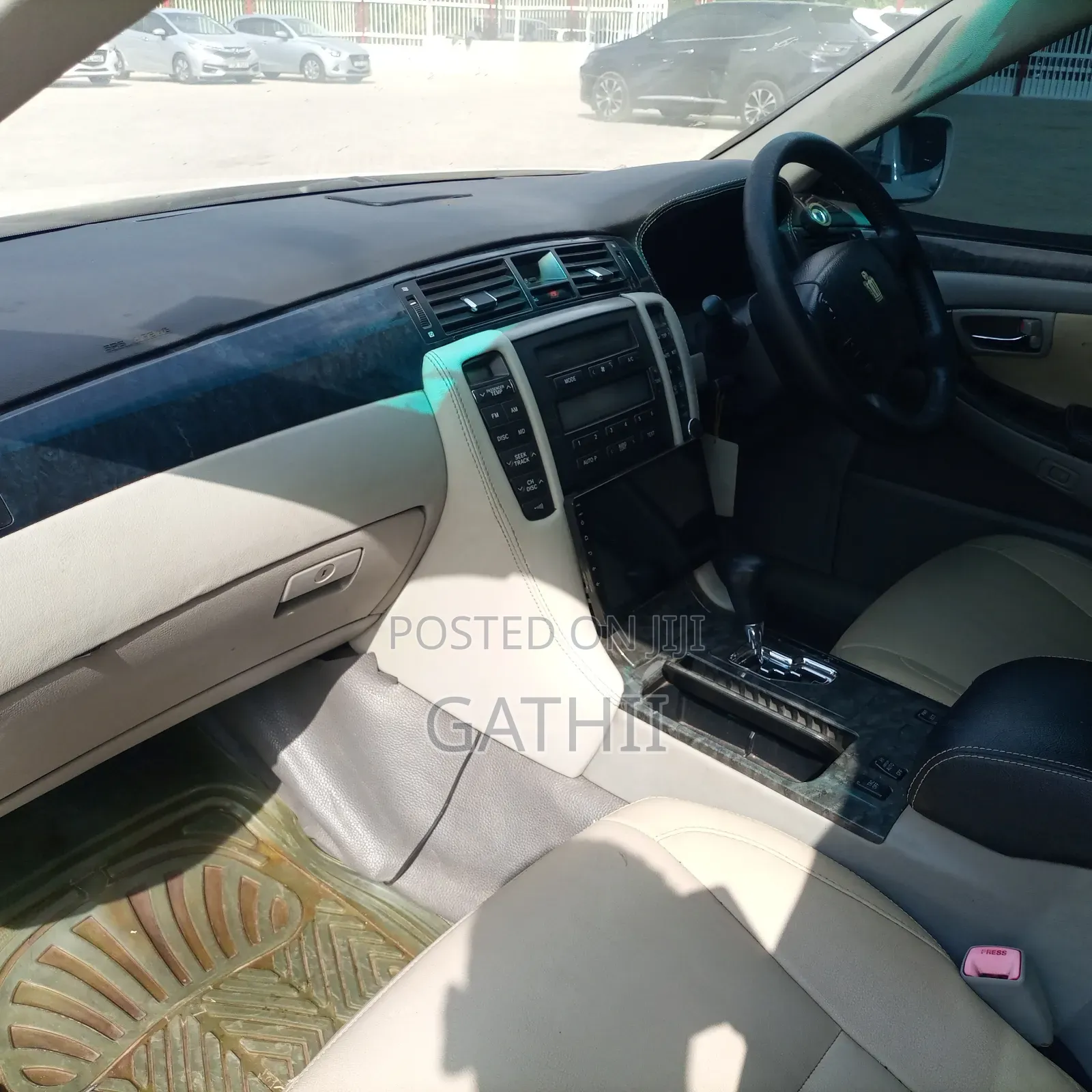 Toyota Crown 2007 White