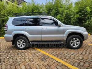 Toyota Land Cruiser Prado 2004 Silver