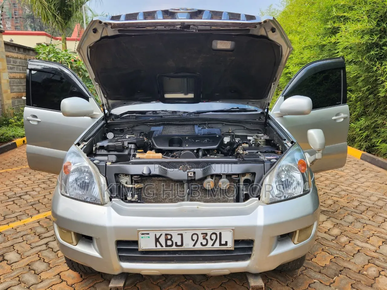 Toyota Land Cruiser Prado 2004 Silver