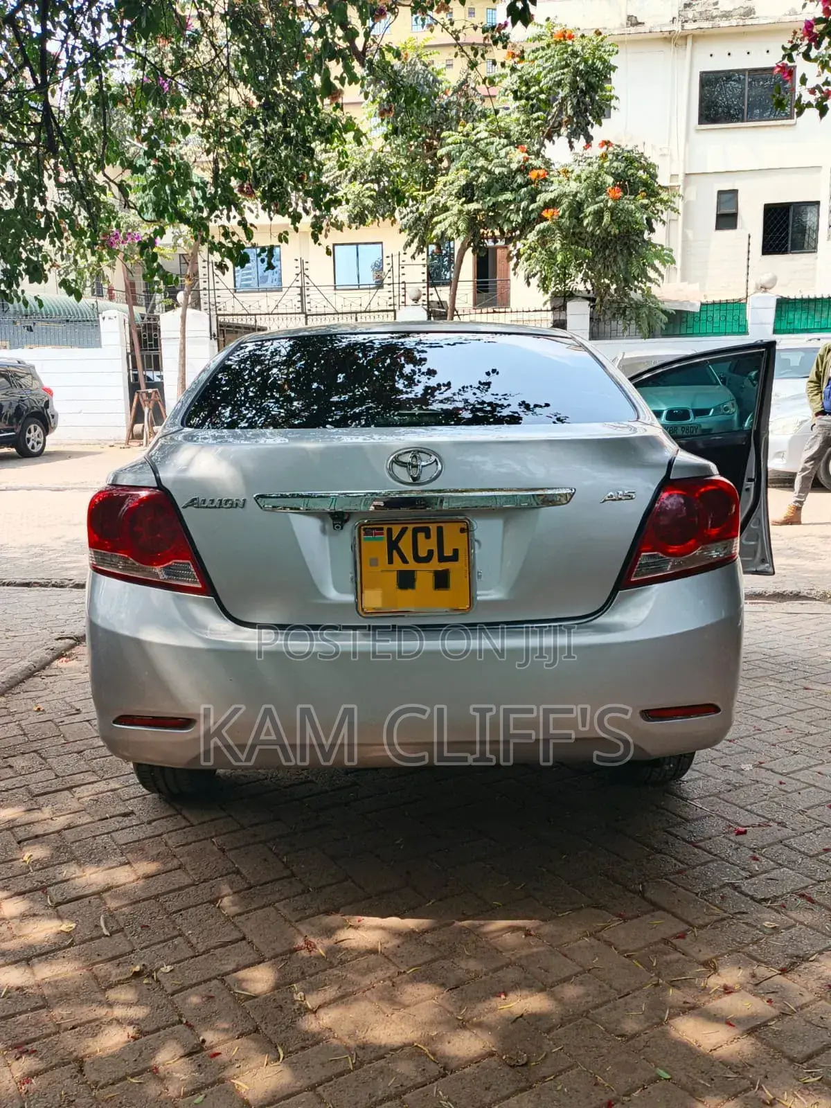 Toyota Allion 2010 Silver