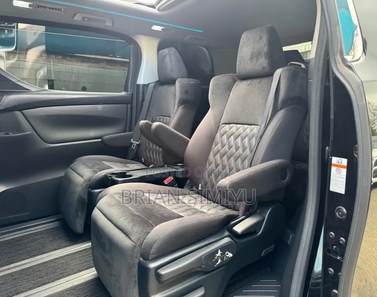 Toyota Alphard 2019 Black