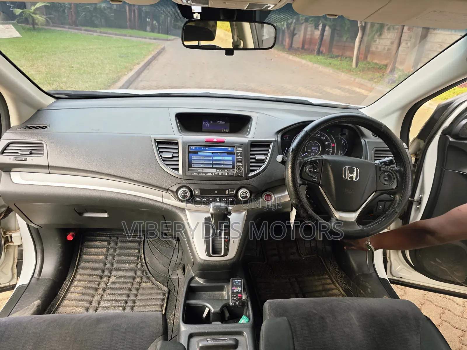 Honda CR-V 2013 White