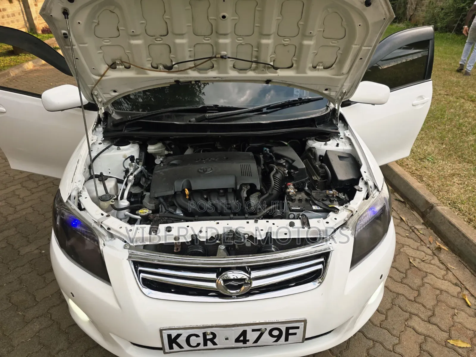 Toyota Corolla Fielder 2011 White
