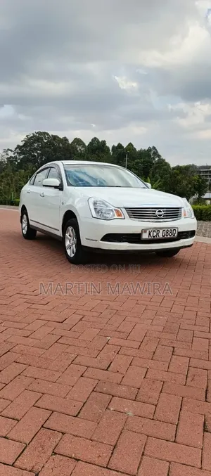 Nissan Bluebird 2012 White