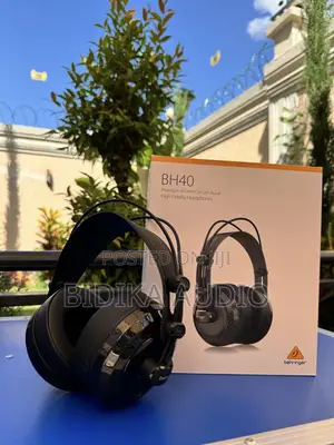 Behringer BH40 Premium Circum-Aural High-Fidelity Headphones