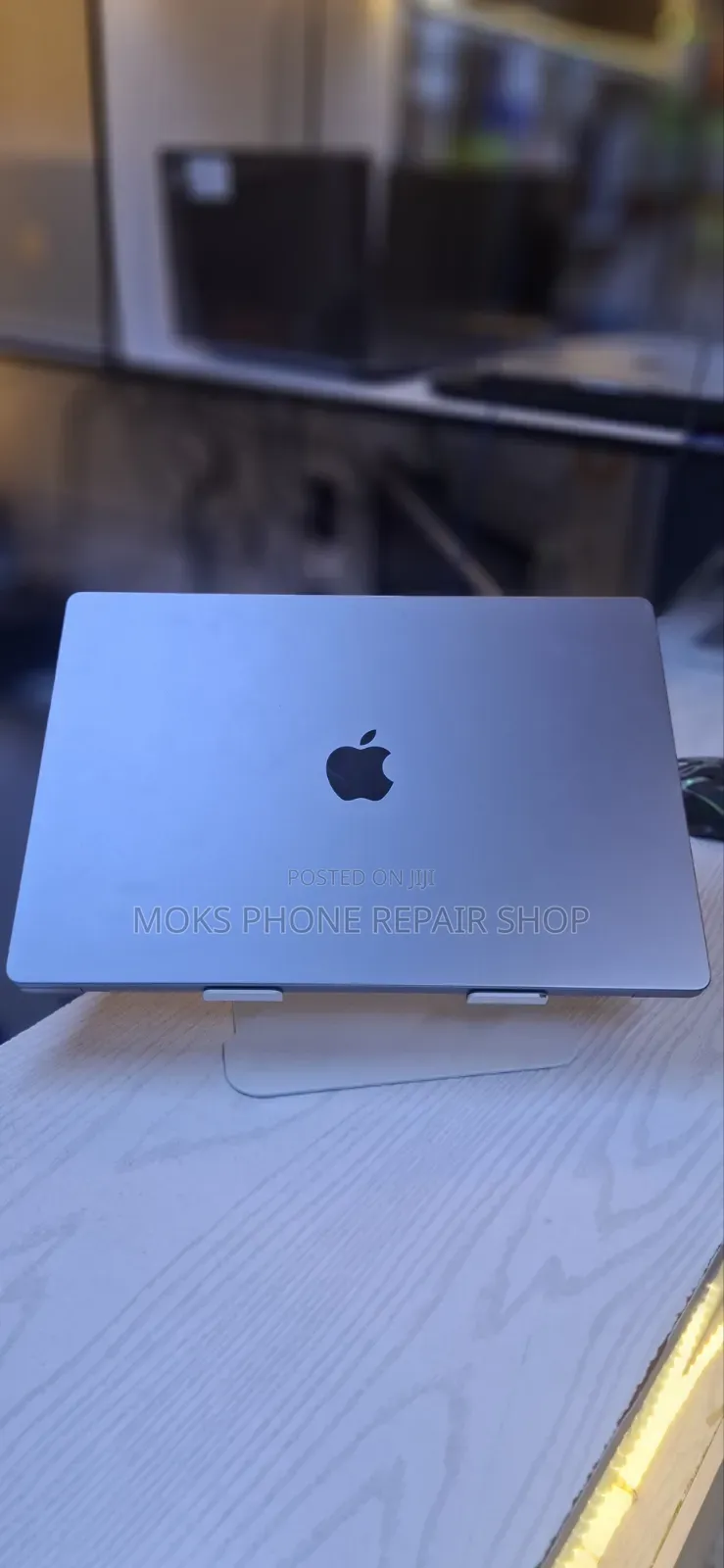 Laptop Apple MacBook Pro 2021 M1 16GB Apple M1 Pro SSD 512GB