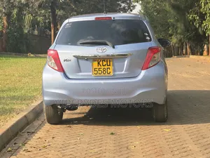 Toyota Vitz 2012