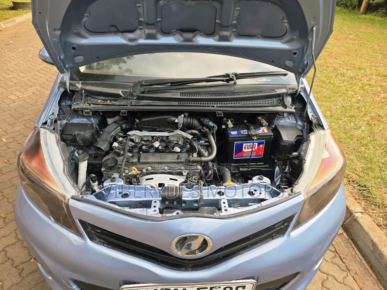 Toyota Vitz 2012