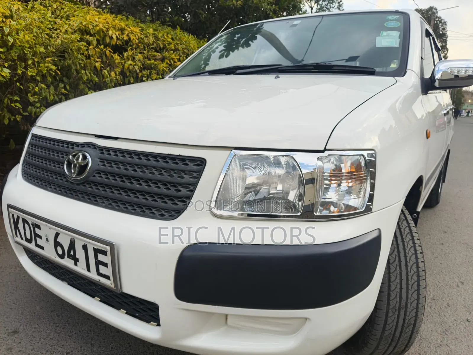 Toyota Succeed SV Premium 2014 White