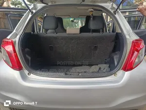 Toyota Vitz 2013 Silver