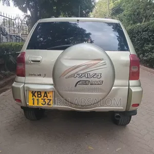Toyota RAV4 2001 Gold