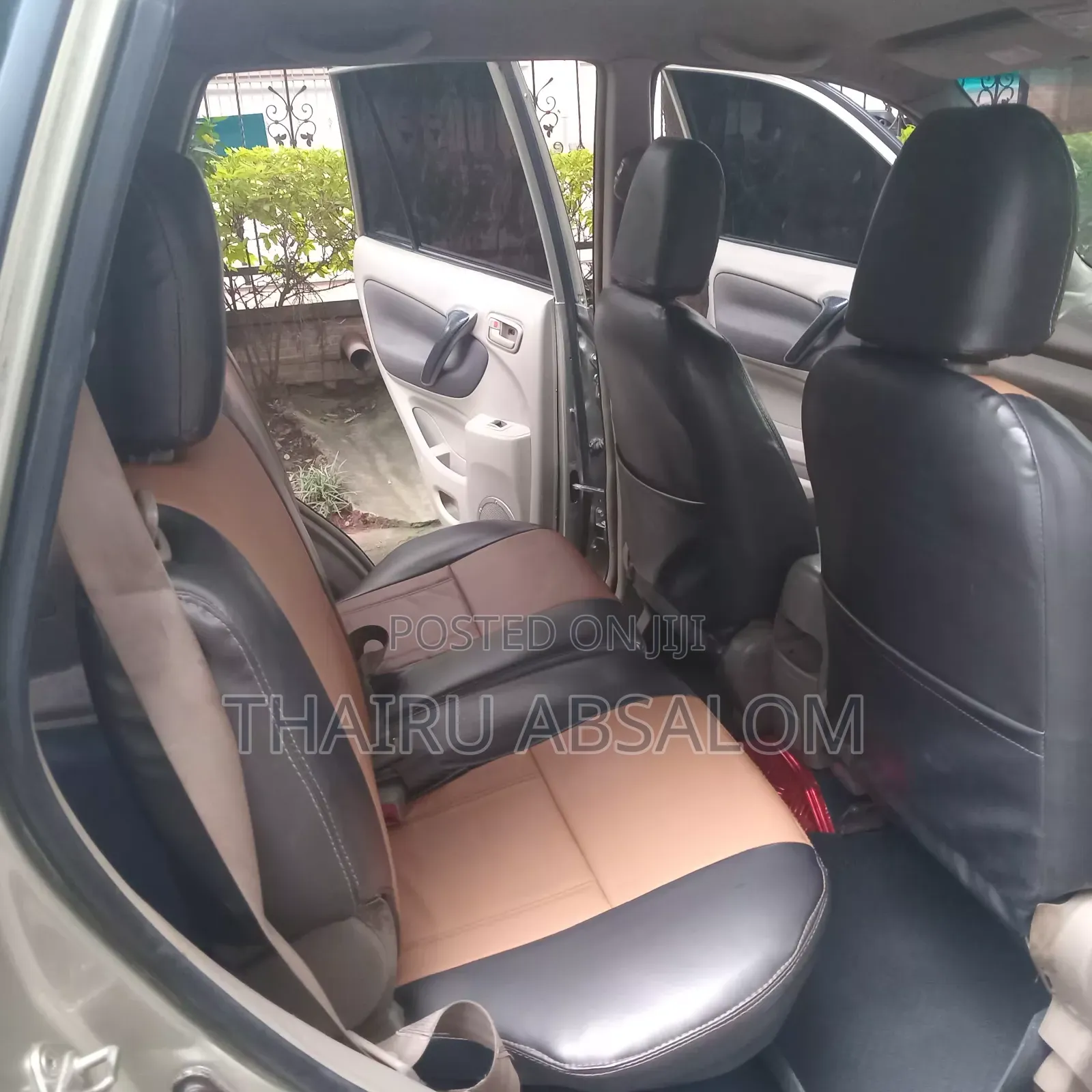 Toyota RAV4 2001 Gold
