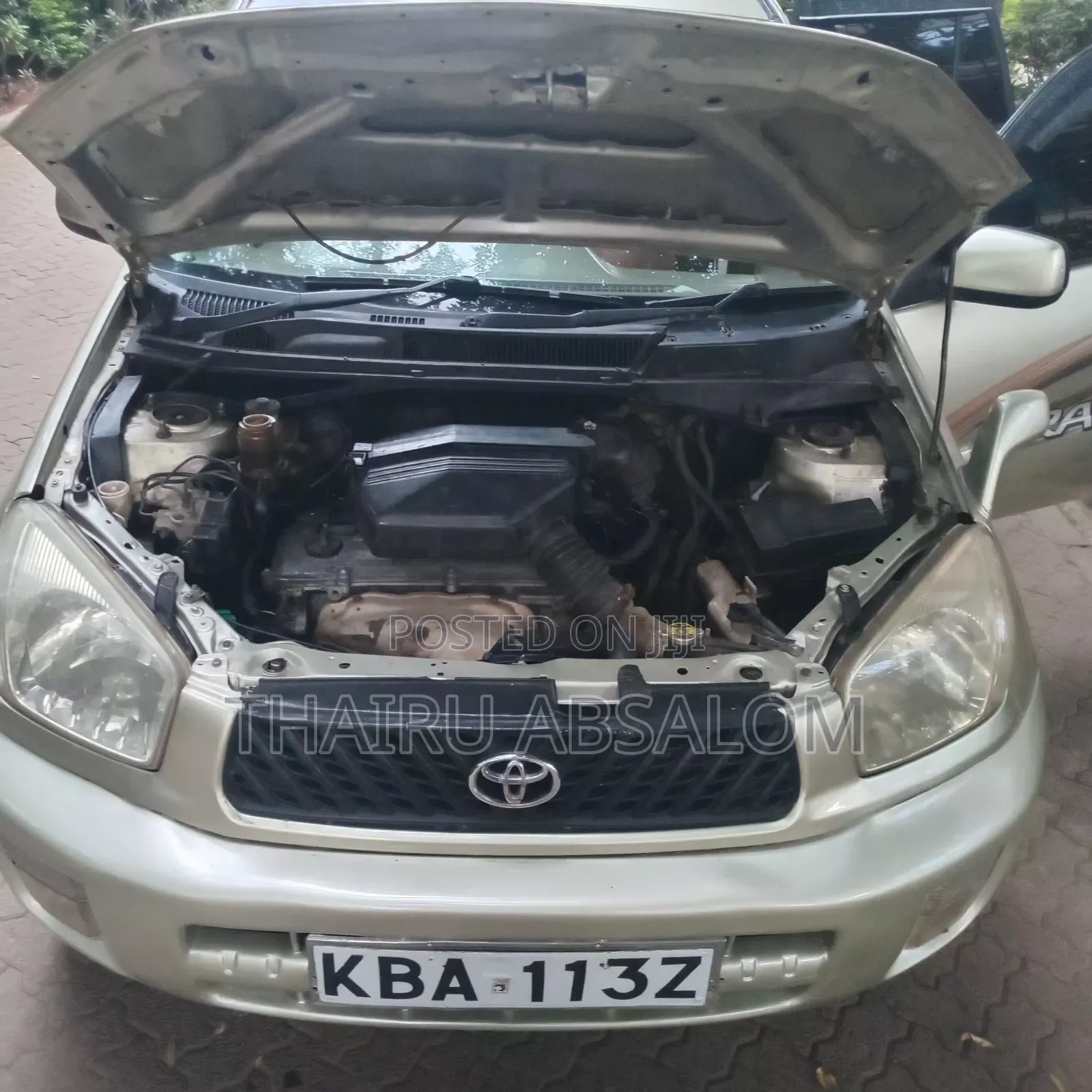 Toyota RAV4 2001 Gold
