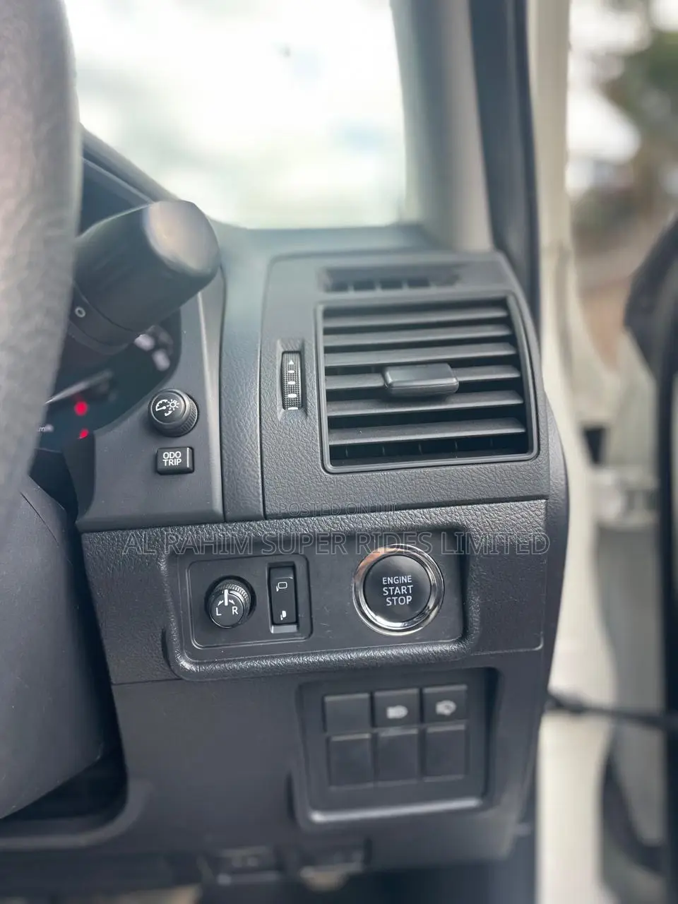 Toyota Land Cruiser Prado 2.7 2019 White