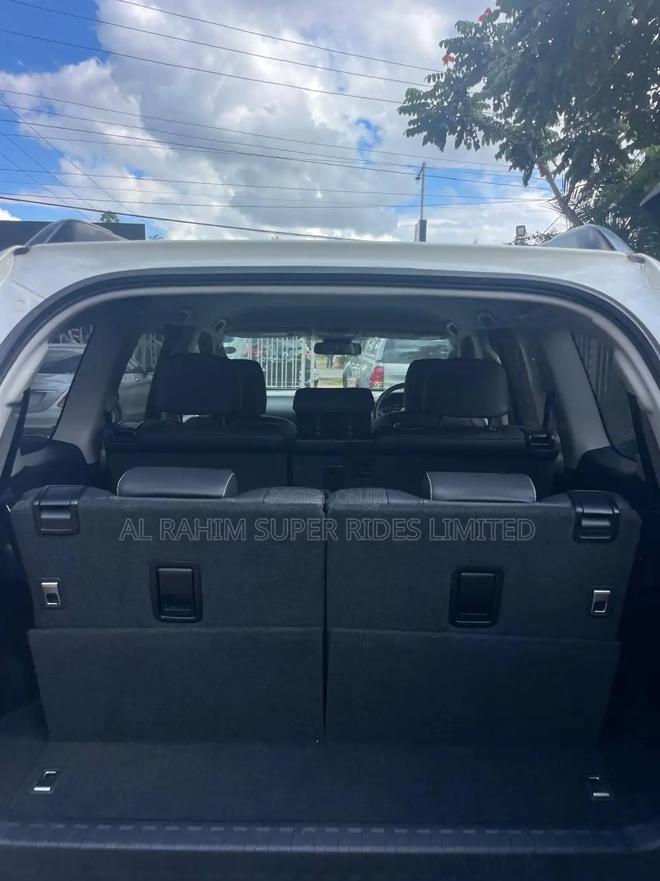 Toyota Land Cruiser Prado 2.7 2019 White