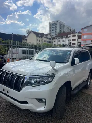 Toyota Land Cruiser Prado 2.7 2019 White