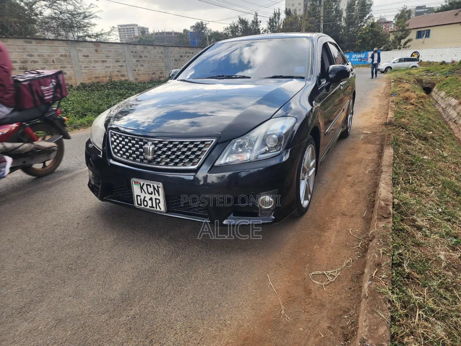 Toyota Crown 2011 Black