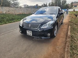 Toyota Crown 2011 Black
