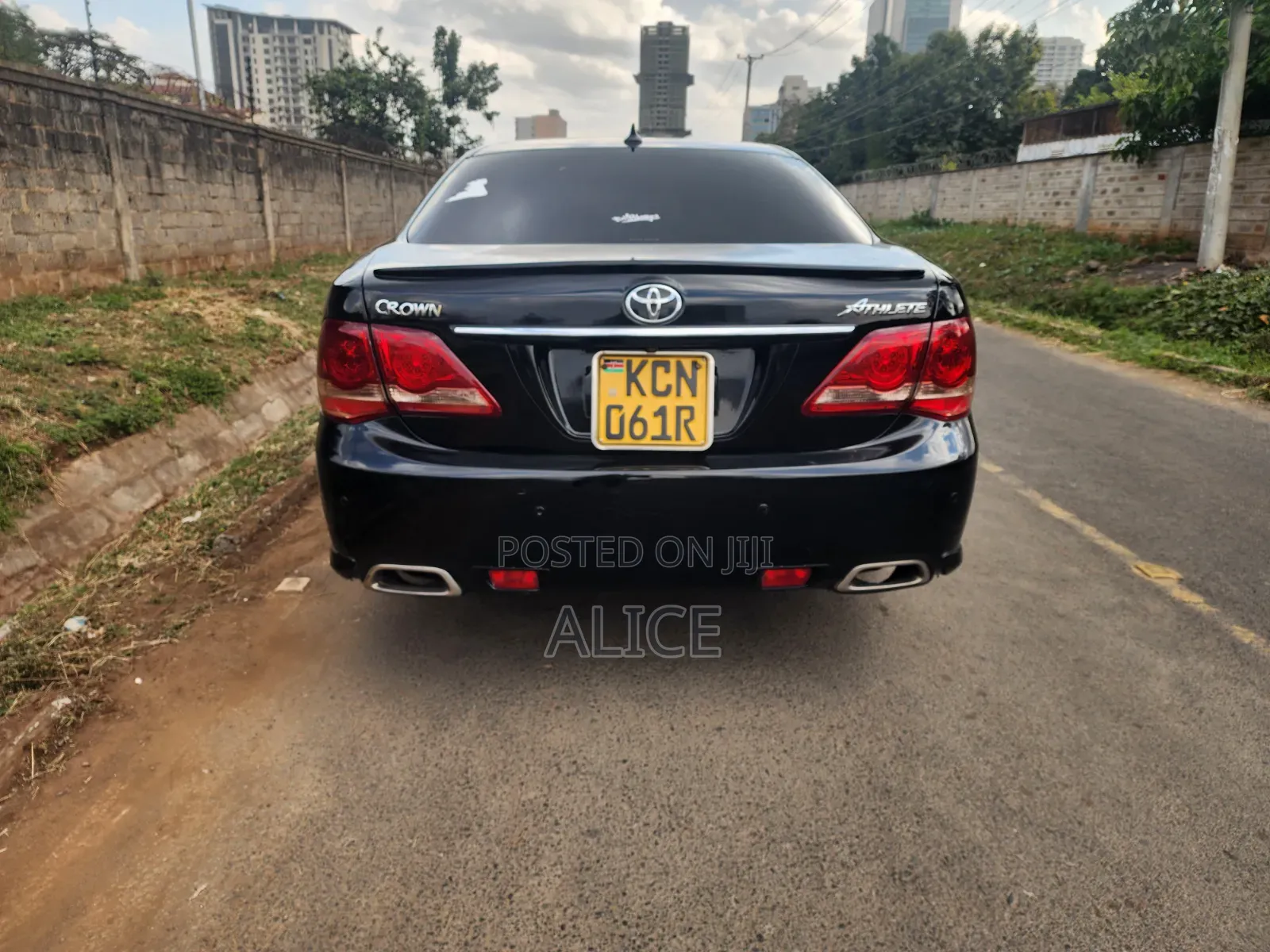 Toyota Crown 2011 Black