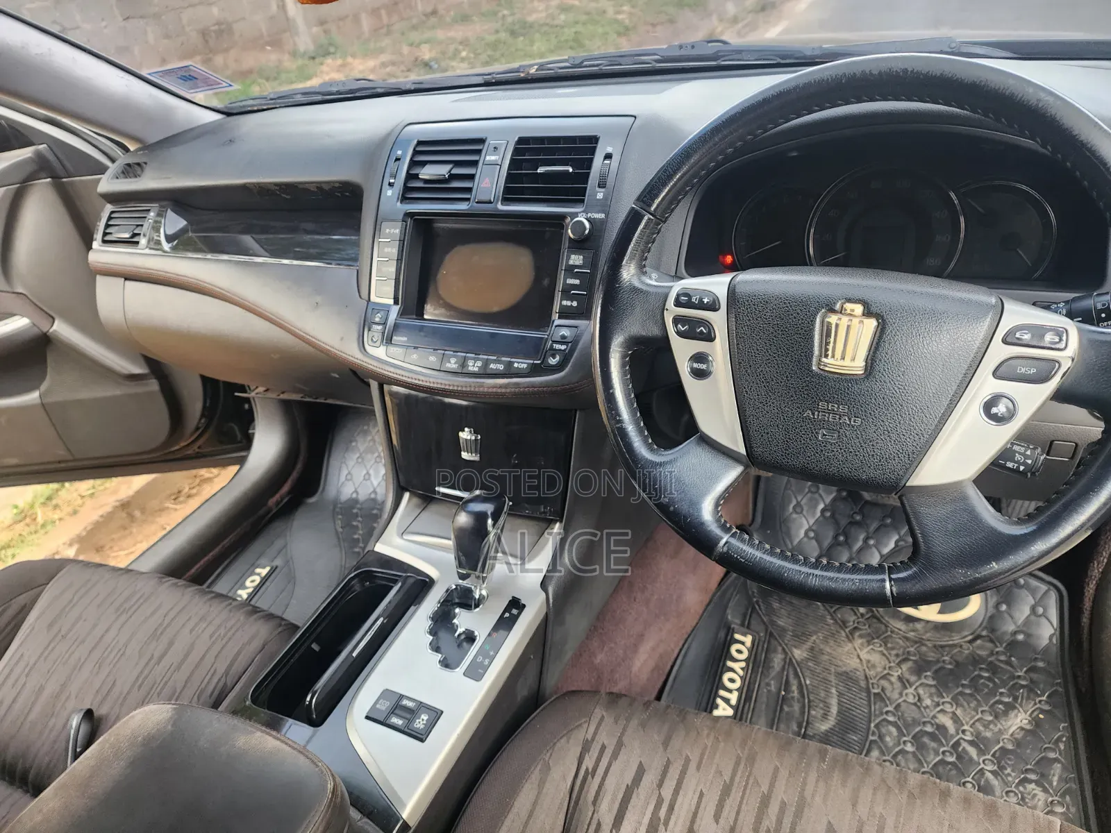 Toyota Crown 2011 Black
