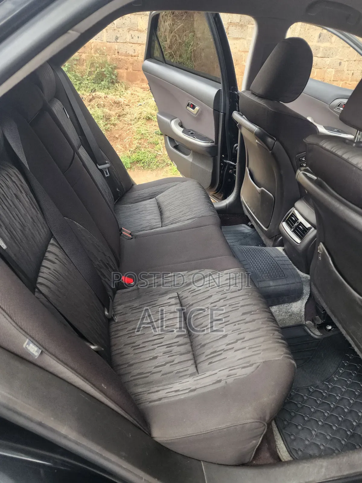 Toyota Crown 2011 Black