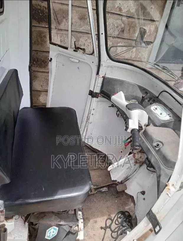 Piaggio 2023 White