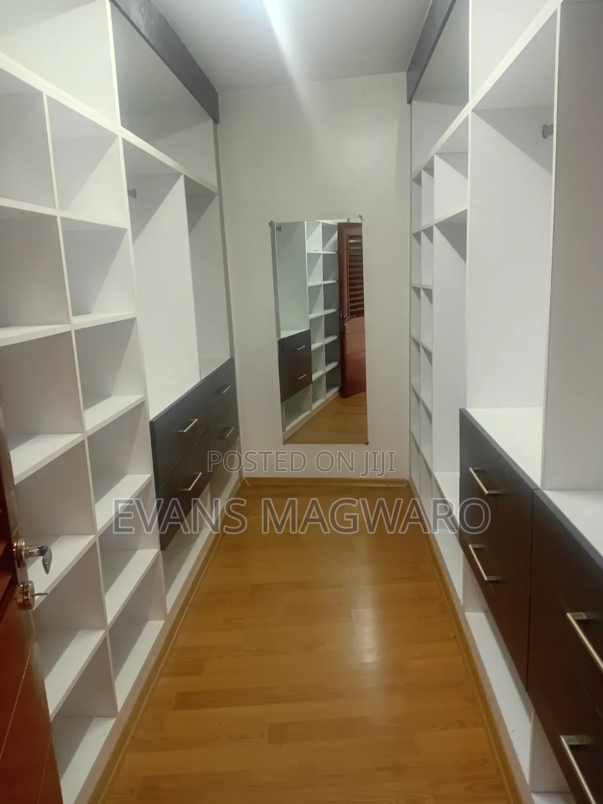 3bdrm Apartment in State House, Milimani for rent