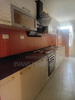 3bdrm Apartment in State House, Milimani for rent