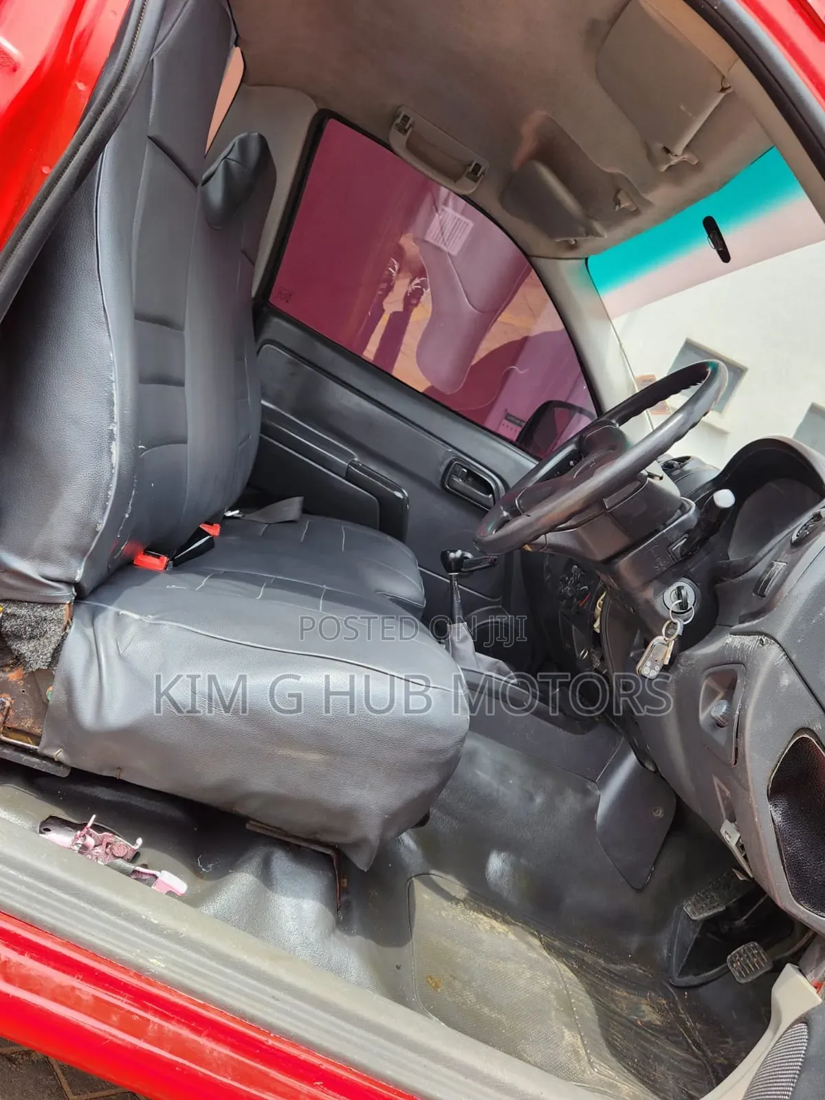 Isuzu D-MAX 2010 Red