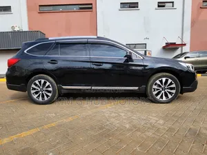 Subaru Outback 2017 Black