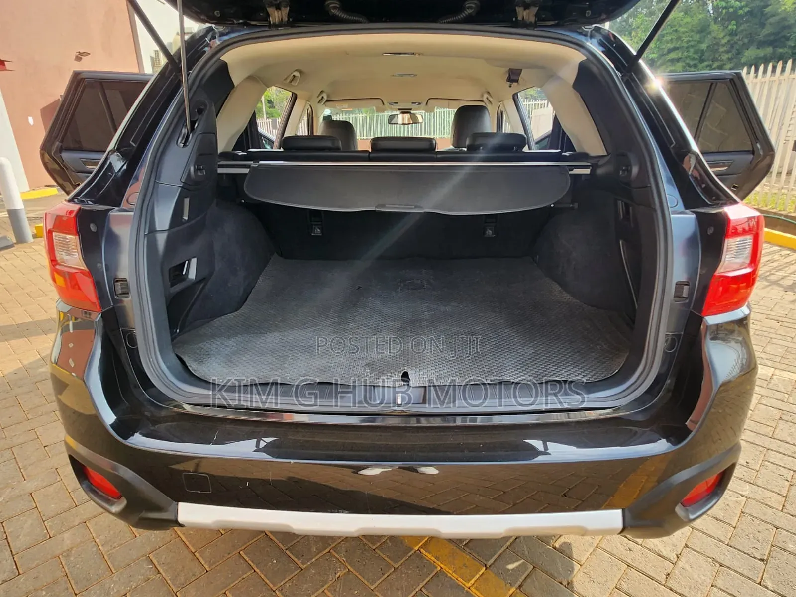 Subaru Outback 2017 Black
