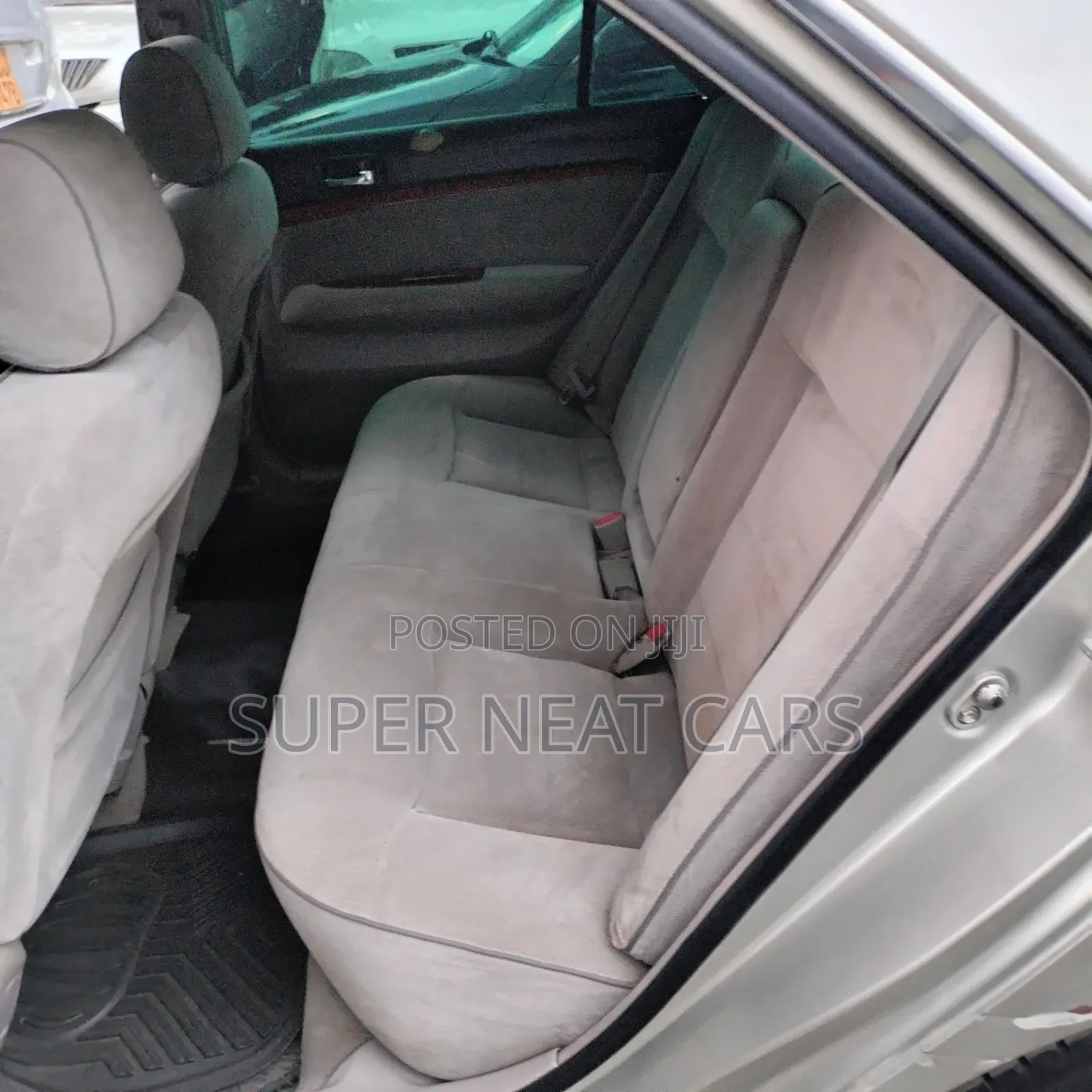 Toyota Mark II 2004 Silver