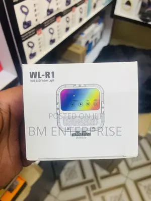 Portable RGB Clip-on Light