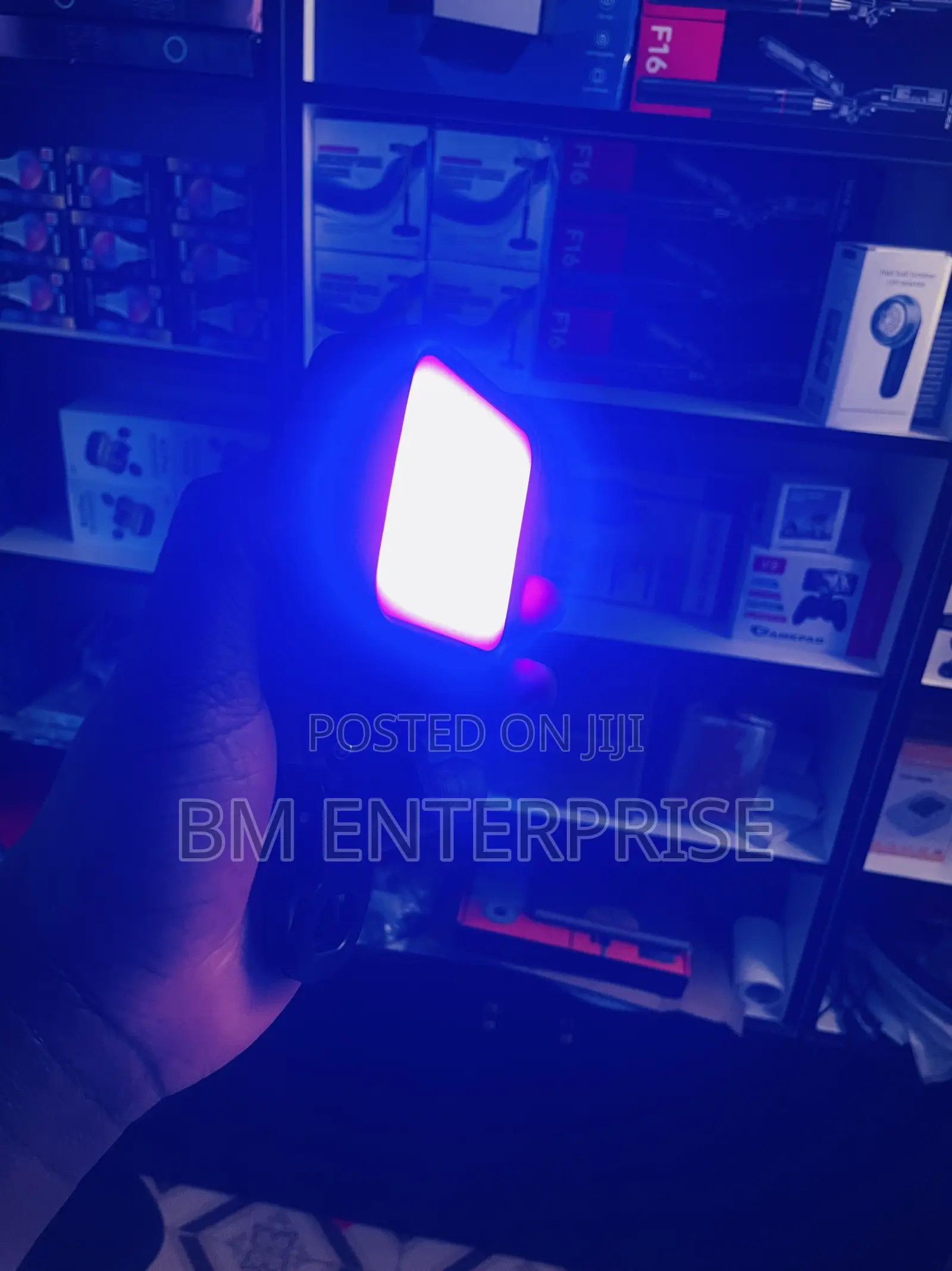 RGB LED Video Clip Light With Multiple Colors