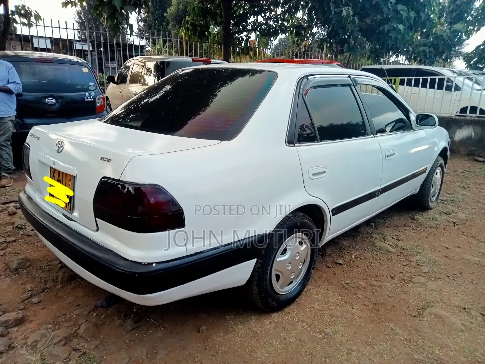 Toyota Corolla 2000 White