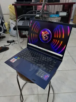 Laptop MSI Stealth 14 Studio A13VF 16GB Intel Core i7 SSD 1T