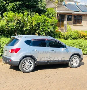 Nissan Dualis 2012 Silver