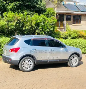 Nissan Dualis 2012 Silver