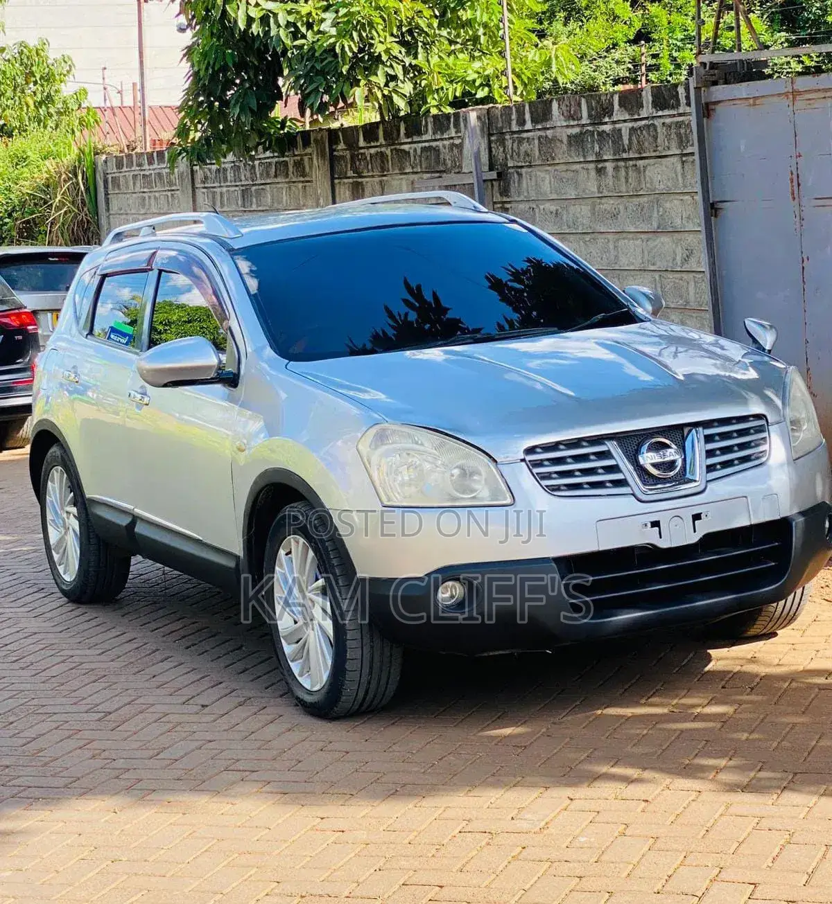 Nissan Dualis 2012 Silver