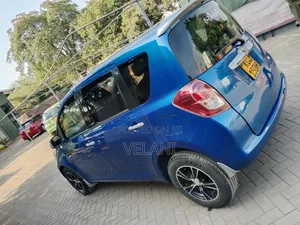 Toyota Ractis 2010 Blue