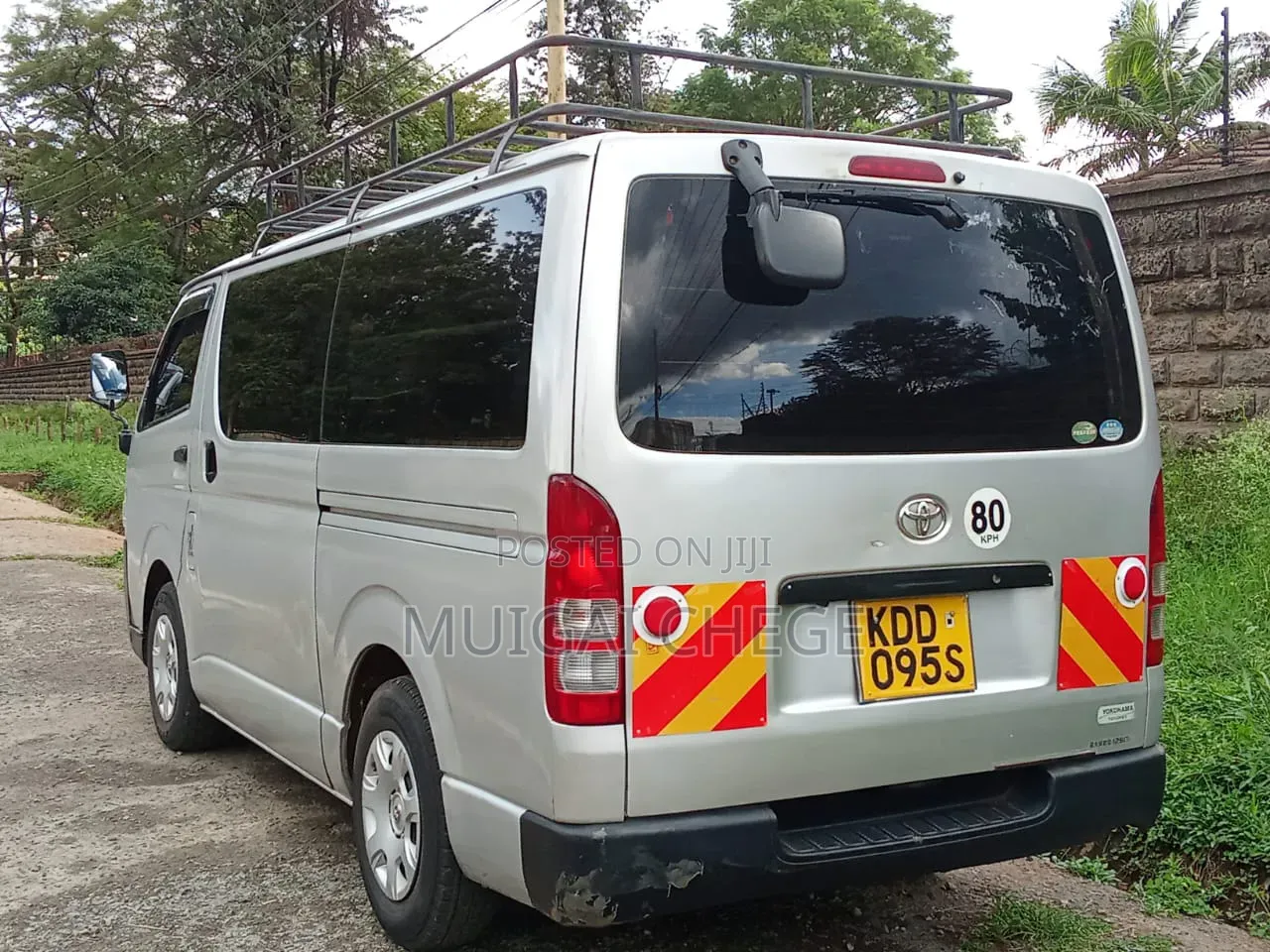 Toyota HiAce 2014 Silver